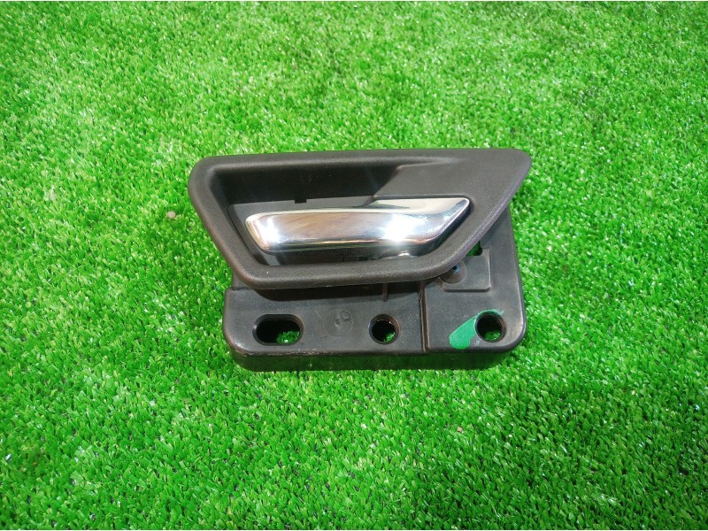 Recambio de maneta interior trasera derecha para dodge journey sxt referencia OEM IAM 96209910 96209910 96209910