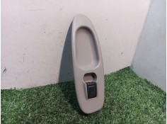 Recambio de mando elevalunas delantero derecho para nissan almera tino (v10m) 2.2 16v turbodiesel cat referencia OEM IAM 80960BU 2