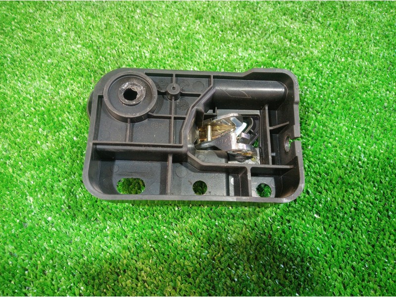 Recambio de maneta interior trasera izquierda para dodge journey sxt referencia OEM IAM 96210010 96210010 96210010