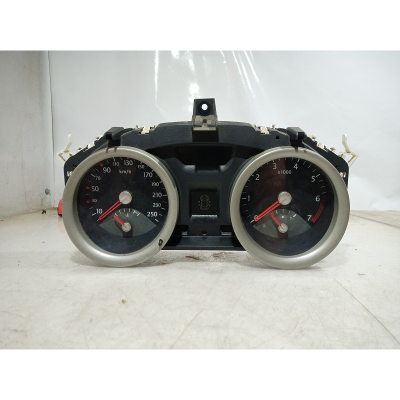 Recambio de cuadro instrumentos para renault megane ii berlina 5p referencia OEM IAM 8200399694 8200399694 8200399694