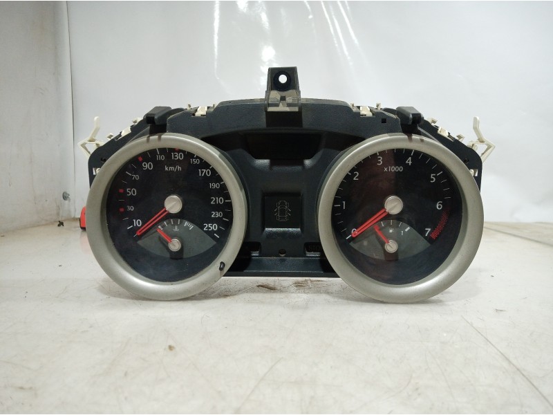 Recambio de cuadro instrumentos para renault megane ii berlina 5p referencia OEM IAM 8200399694 8200399694 8200399694