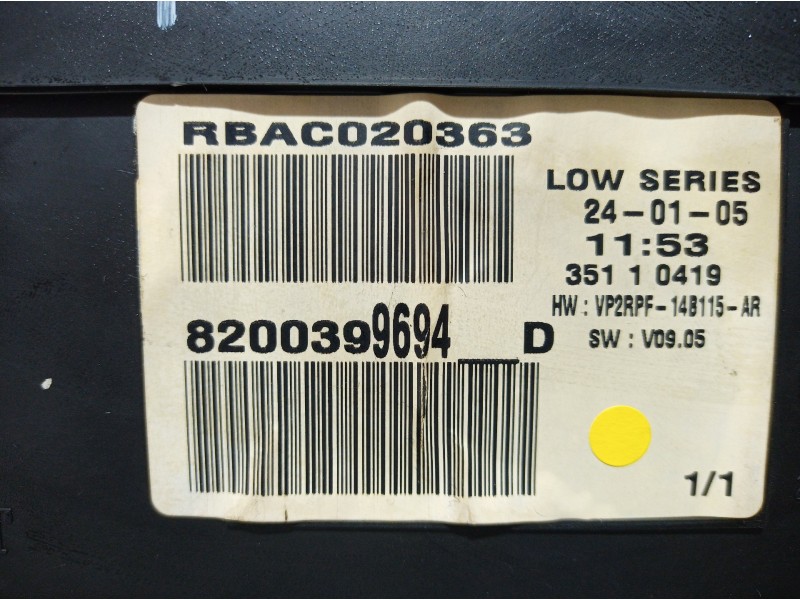 Recambio de cuadro instrumentos para renault megane ii berlina 5p referencia OEM IAM 8200399694 8200399694 8200399694