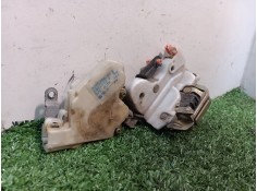 Recambio de cerradura puerta trasera izquierda para nissan almera tino (v10m) 2.2 16v turbodiesel cat referencia OEM IAM 82553BM 2