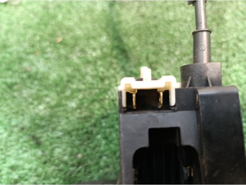 Recambio de cerradura puerta delantera derecha para renault clio ii fase ii (b/cb0) dynamique referencia OEM IAM   