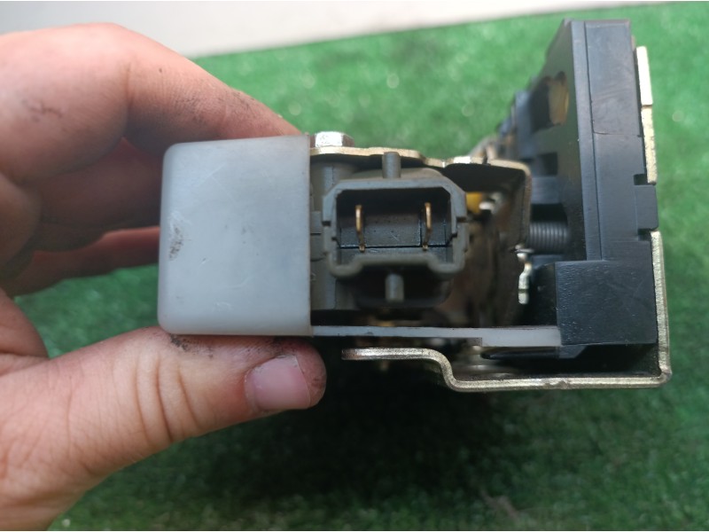 Recambio de cerradura puerta trasera izquierda para renault clio ii fase ii (b/cb0) dynamique referencia OEM IAM   