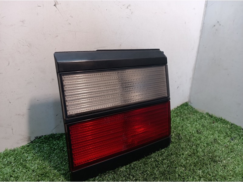 Recambio de piloto trasero derecho para volkswagen passat variant (315) referencia OEM IAM 333945107 333945107 333945259