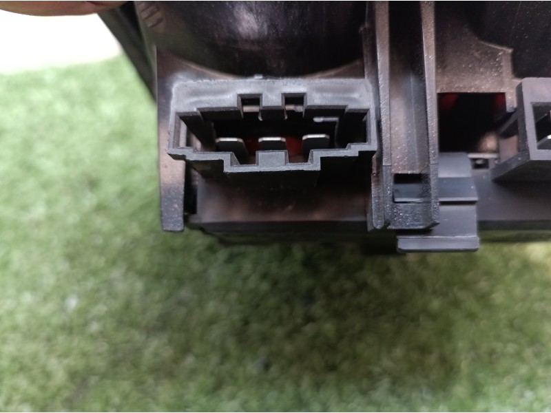 Recambio de piloto trasero derecho para volkswagen passat variant (315) referencia OEM IAM 333945107 333945107 333945259