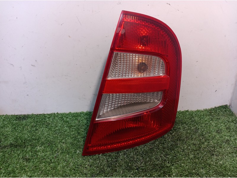 Recambio de piloto trasero derecho para skoda fabia (6y2/6y3) classic referencia OEM IAM 6Y6945096B 6Y6945096B 6Y6945257