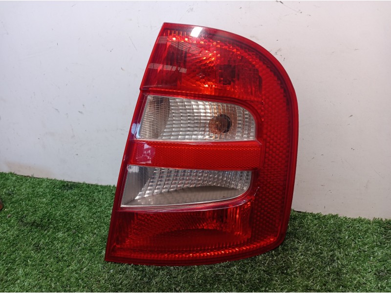 Recambio de piloto trasero derecho para skoda fabia (6y2/6y3) classic referencia OEM IAM 6Y6945096B 6Y6945096B 6Y6945257