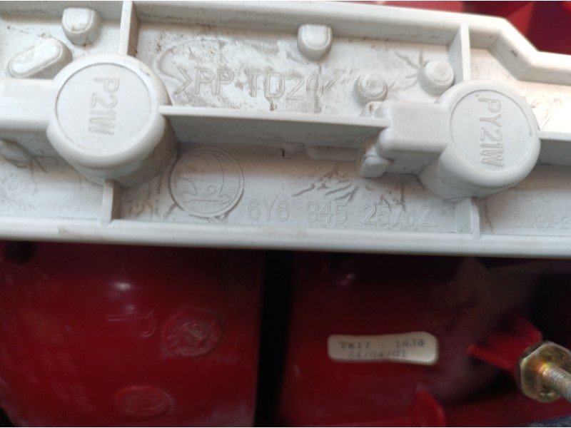 Recambio de piloto trasero derecho para skoda fabia (6y2/6y3) classic referencia OEM IAM 6Y6945096B 6Y6945096B 6Y6945257