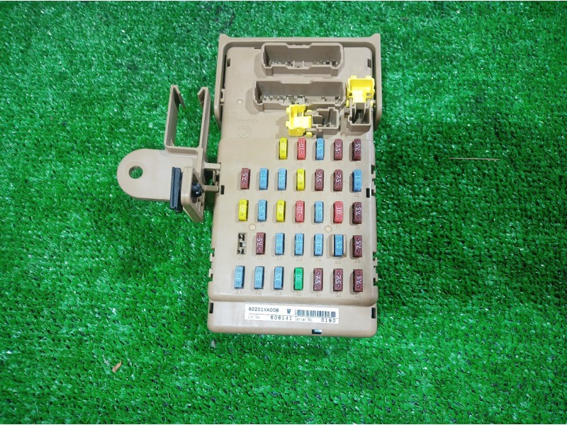 Recambio de caja reles / fusibles para subaru tribeca b9 limited referencia OEM IAM 82201XA00B 82201XA00B 82201XA00B