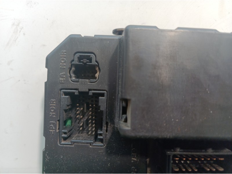 Recambio de caja reles / fusibles para peugeot 307 (s1) xr referencia OEM IAM 9651197580A 9651197580A 9651196880A