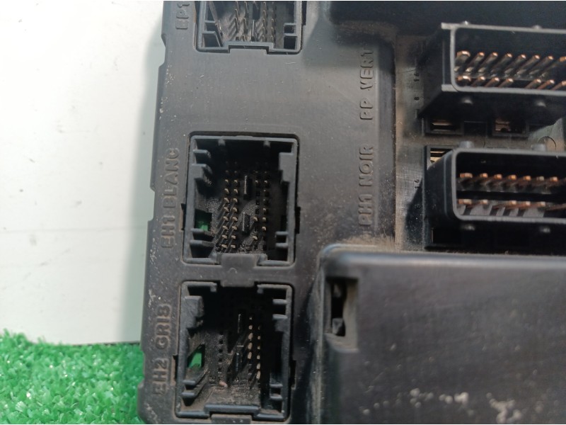 Recambio de caja reles / fusibles para peugeot 307 (s1) xr referencia OEM IAM 9651197580A 9651197580A 9651196880A