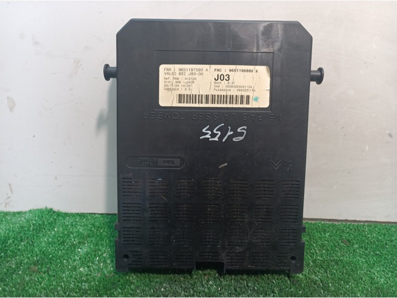 Recambio de caja reles / fusibles para peugeot 307 (s1) xr referencia OEM IAM 9651197580A 9651197580A 9651196880A