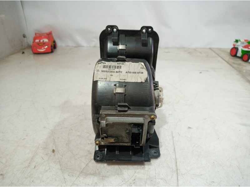 Recambio de ventilador calefaccion para mercedes-benz clase clk (w209) coupe 320 cdi (209.320) referencia OEM IAM A2038300308 A2