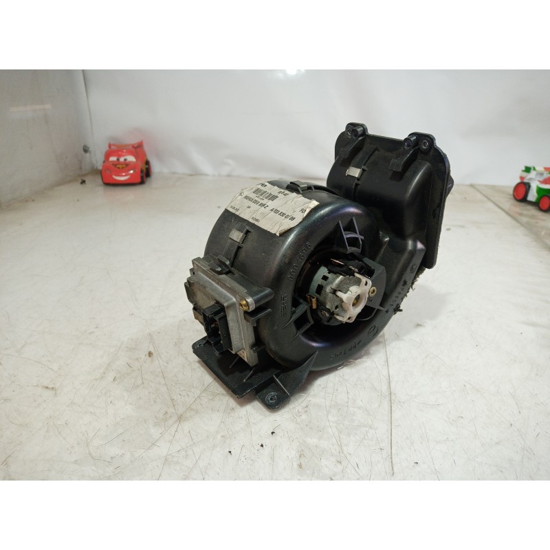 Recambio de ventilador calefaccion para mercedes-benz clase clk (w209) coupe 320 cdi (209.320) referencia OEM IAM A2038300308 A2