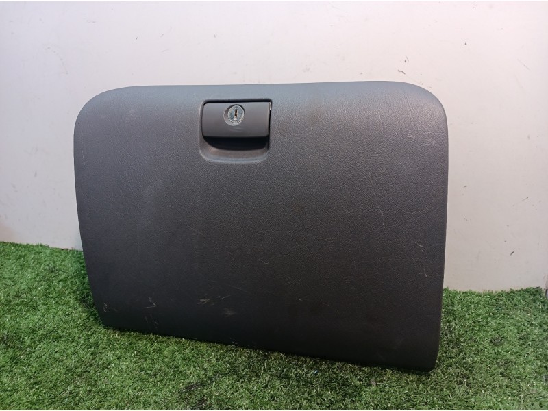 Recambio de guantera para hyundai tucson (jm) 2,0 classic 4x2 referencia OEM IAM 845112E000 845112E000 845112E000