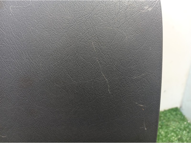 Recambio de guantera para hyundai tucson (jm) 2,0 classic 4x2 referencia OEM IAM 845112E000 845112E000 845112E000