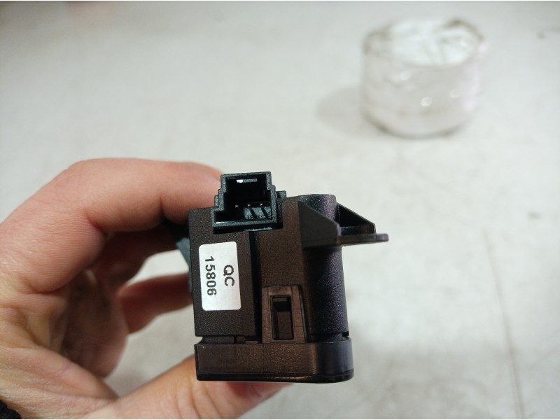 Recambio de interruptor para mercedes-benz clase s (w221) berlina 500 l (221.171) referencia OEM IAM A2218201210 A2218201210 A22