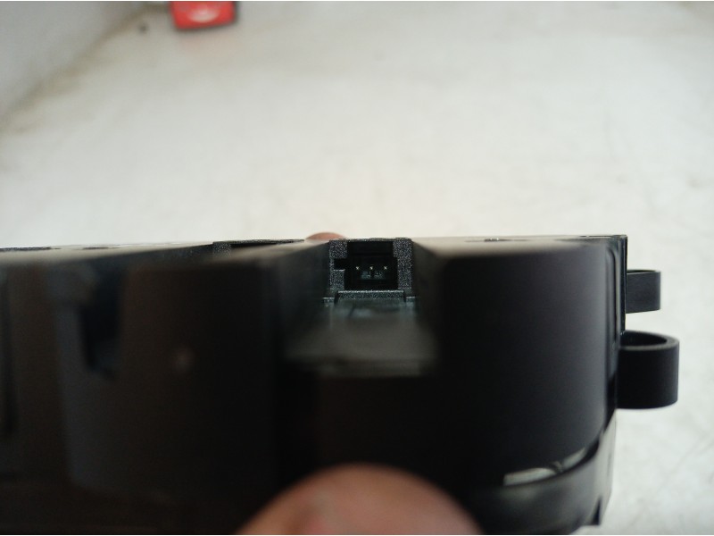 Recambio de interruptor para mercedes-benz clase s (w221) berlina 500 l (221.171) referencia OEM IAM A2218704351 A2218704351 A22