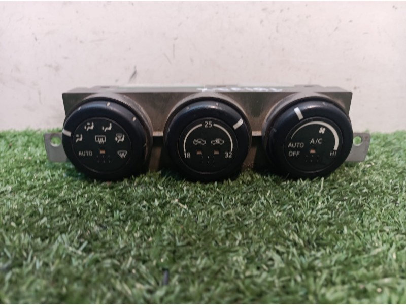 Recambio de mando calefaccion / aire acondicionado para nissan x-trail (t30) comfort referencia OEM IAM 27500EQ410 27500EQ410 A0