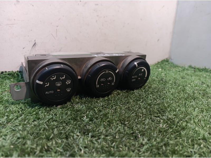 Recambio de mando calefaccion / aire acondicionado para nissan x-trail (t30) comfort referencia OEM IAM 27500EQ410 27500EQ410 A0