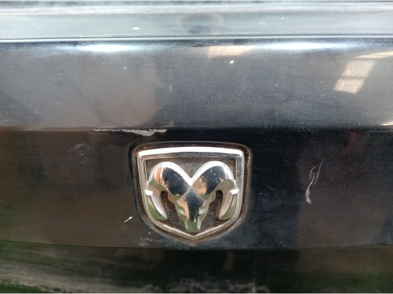 Recambio de porton trasero para dodge caliber s referencia OEM IAM   