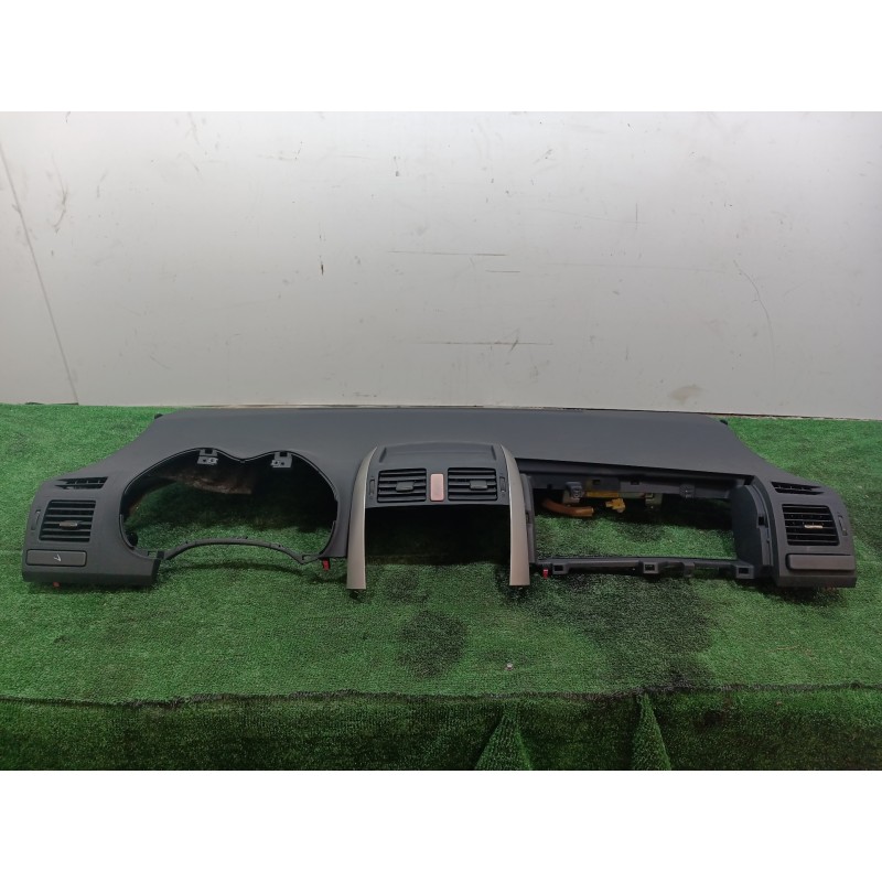 Recambio de salpicadero para toyota auris luna+ referencia OEM IAM 5595102150 5595102150 5595102150