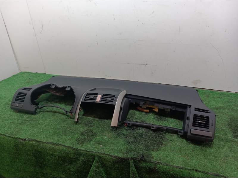 Recambio de salpicadero para toyota auris luna+ referencia OEM IAM 5595102150 5595102150 5595102150