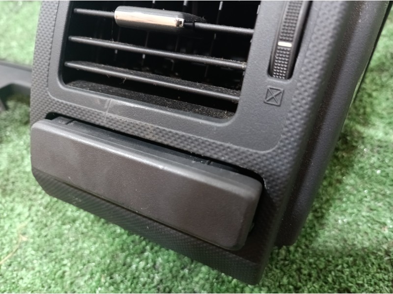 Recambio de salpicadero para toyota auris luna+ referencia OEM IAM 5595102150 5595102150 5595102150