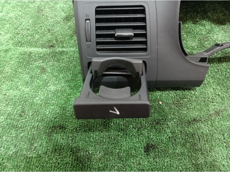 Recambio de salpicadero para toyota auris luna+ referencia OEM IAM 5595102150 5595102150 5595102150