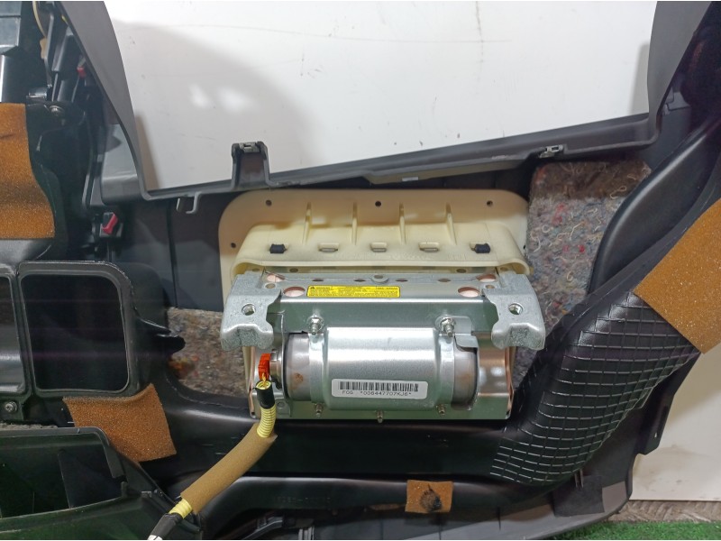 Recambio de salpicadero para toyota auris luna+ referencia OEM IAM 5595102150 5595102150 5595102150