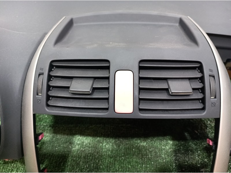 Recambio de salpicadero para toyota auris luna+ referencia OEM IAM 5595102150 5595102150 5595102150