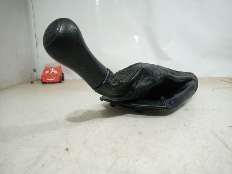 Recambio de pomo palanca cambio para jeep cherokee (kj) 2.5 crd básico referencia OEM IAM   