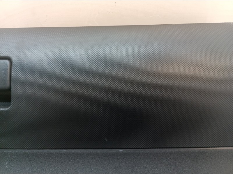 Recambio de guantera para toyota auris luna+ referencia OEM IAM 5555202130 5555202130 5555202130