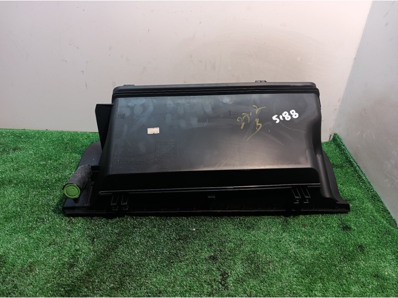 Recambio de guantera para toyota auris luna+ referencia OEM IAM 5555202130 5555202130 5555202130