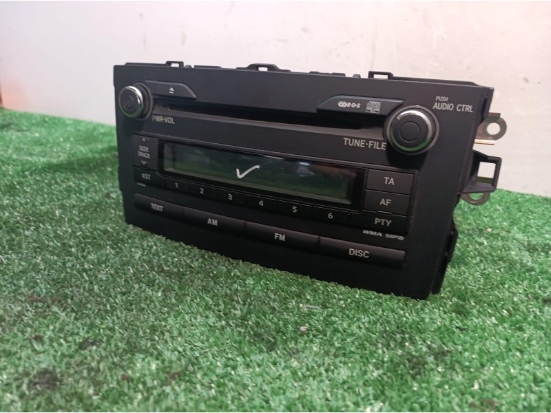 Recambio de sistema audio / radio cd para toyota auris luna+ referencia OEM IAM 8612002510 8612002510 1220008890B101