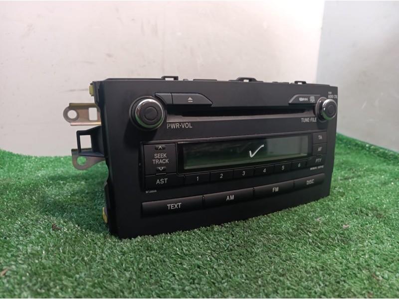 Recambio de sistema audio / radio cd para toyota auris luna+ referencia OEM IAM 8612002510 8612002510 1220008890B101