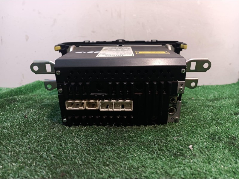 Recambio de sistema audio / radio cd para toyota auris luna+ referencia OEM IAM 8612002510 8612002510 1220008890B101