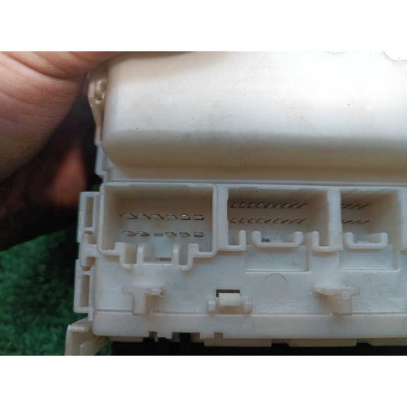 Recambio de caja reles / fusibles para fiat panda (169) 1.2 8v alessi referencia OEM IAM 8273002150A 8273002150A 74700211