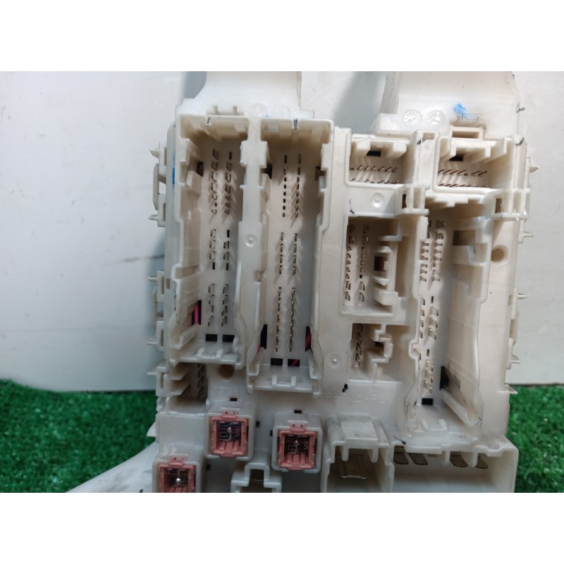 Recambio de caja reles / fusibles para fiat panda (169) 1.2 8v alessi referencia OEM IAM 8273002150A 8273002150A 74700211