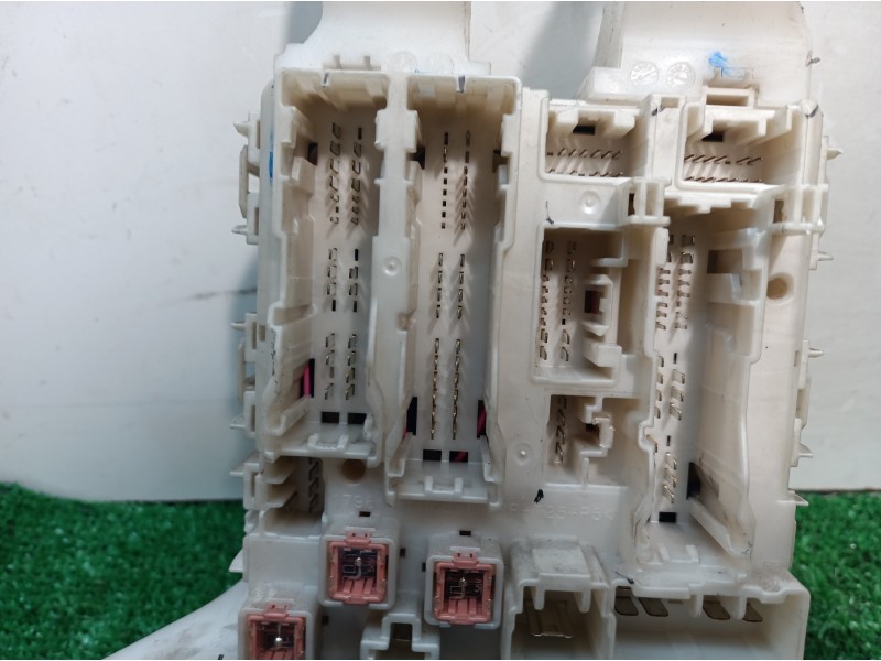 Recambio de caja reles / fusibles para fiat panda (169) 1.2 8v alessi referencia OEM IAM 8273002150A 8273002150A 74700211