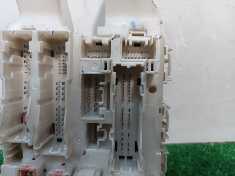 Recambio de caja reles / fusibles para fiat panda (169) 1.2 8v alessi referencia OEM IAM 8273002150A 8273002150A 74700211