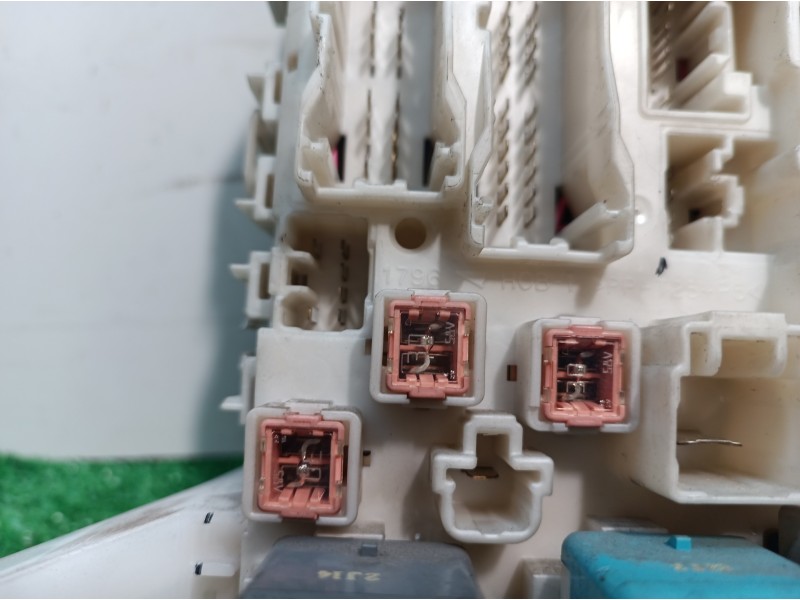 Recambio de caja reles / fusibles para fiat panda (169) 1.2 8v alessi referencia OEM IAM 8273002150A 8273002150A 74700211