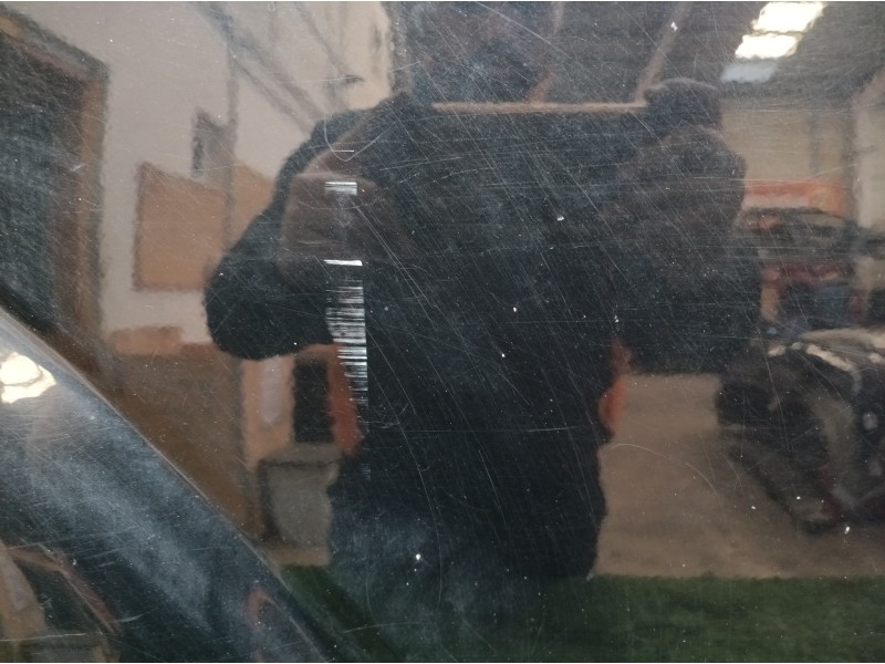 Recambio de puerta trasera derecha para dodge caliber s referencia OEM IAM   