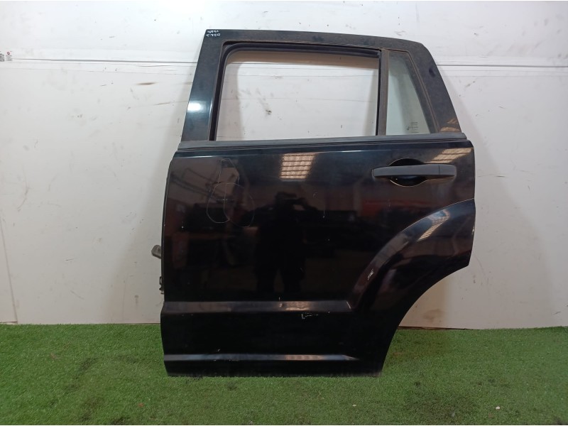 Recambio de puerta trasera izquierda para dodge caliber s referencia OEM IAM   