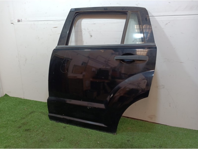 Recambio de puerta trasera izquierda para dodge caliber s referencia OEM IAM   