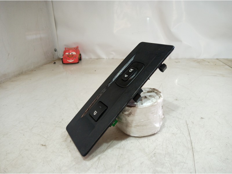 Recambio de moldura para citroën c4 picasso exclusive referencia OEM IAM 9659737877 9659737877 9659737877