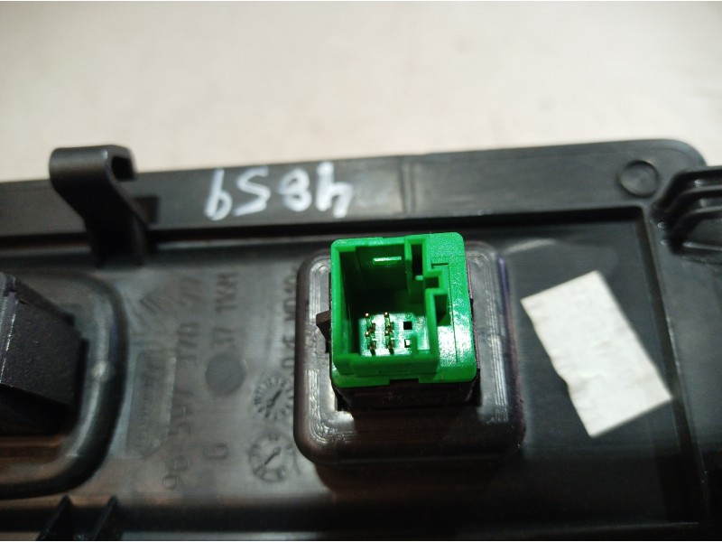 Recambio de moldura para citroën c4 picasso exclusive referencia OEM IAM 9659737877 9659737877 9659737877