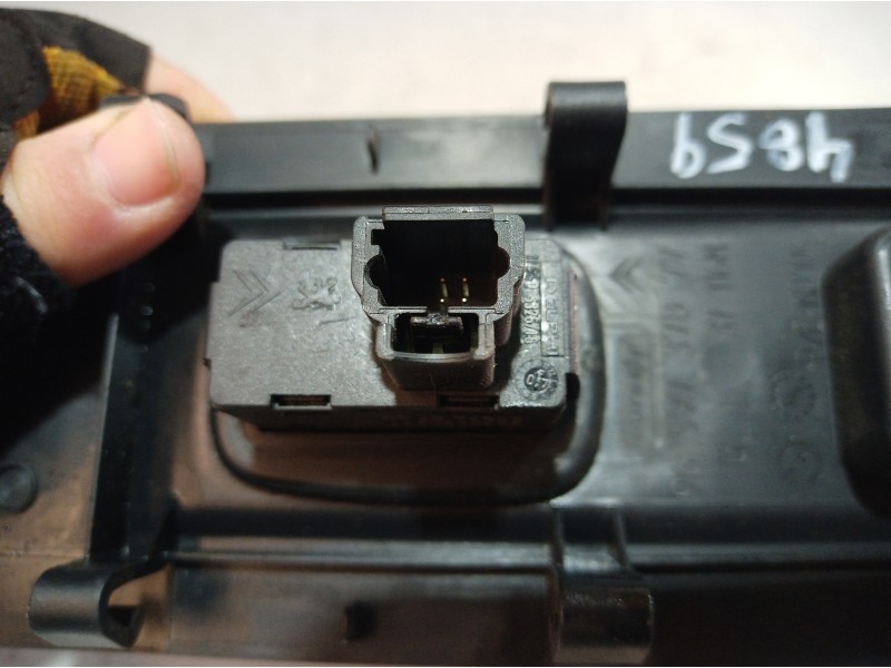 Recambio de moldura para citroën c4 picasso exclusive referencia OEM IAM 9659737877 9659737877 9659737877